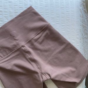 Aritzia Tna 7” Biker Shorts